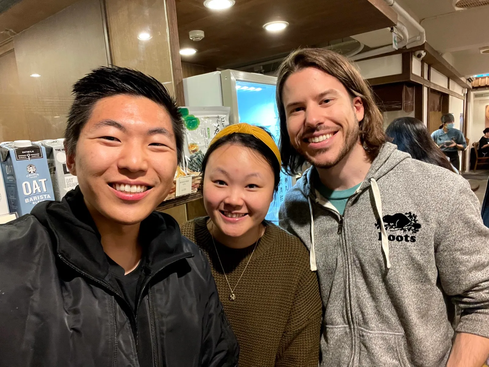 Met up with Jen and Justin! Jen and I met through Show & Tell earlier this year and she’s the one who originally told me about the Gold Card.